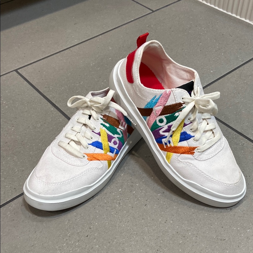 Cole Haan Fun Sneakers for Casual Style